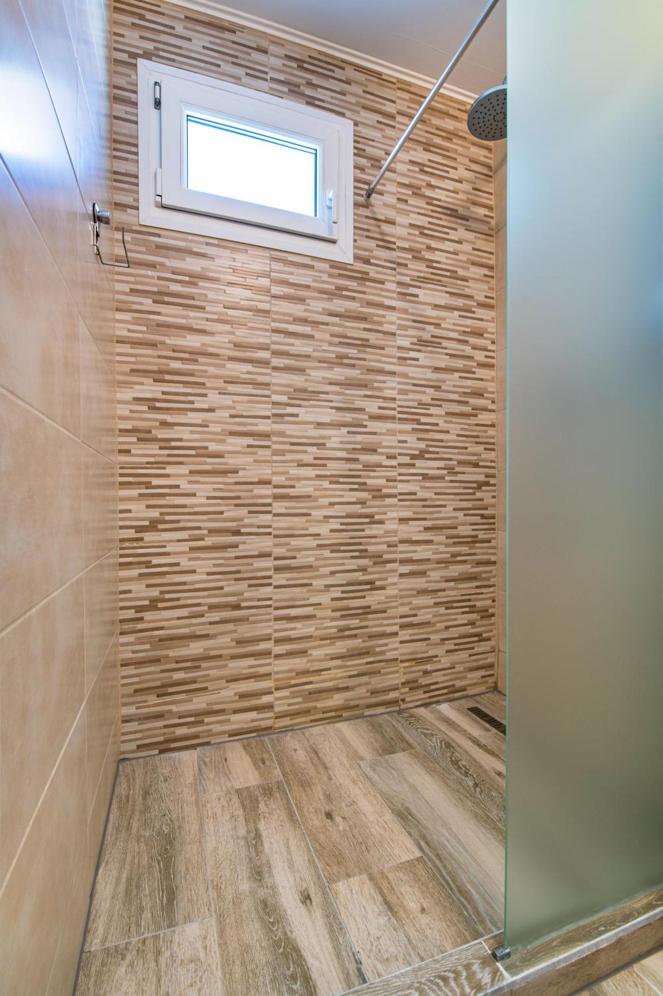Springhome - Cozy Apartment With Balcony & Parking Brasov Ngoại thất bức ảnh