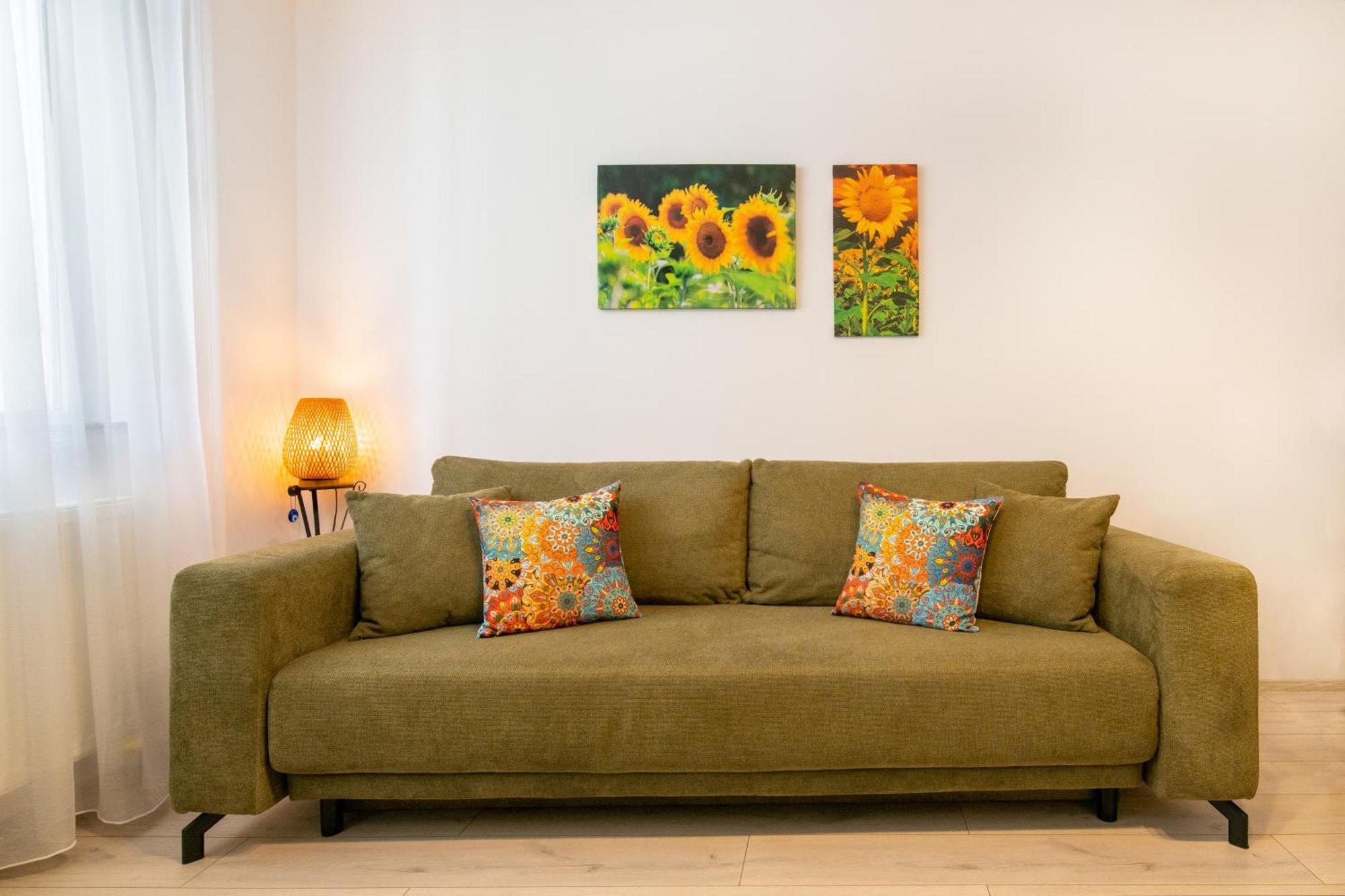 Springhome - Cozy Apartment With Balcony & Parking Brasov Ngoại thất bức ảnh